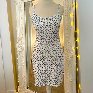 NEVER WORN EDIKTED SUMMER DRESS!